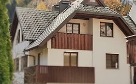 Apartma Manca